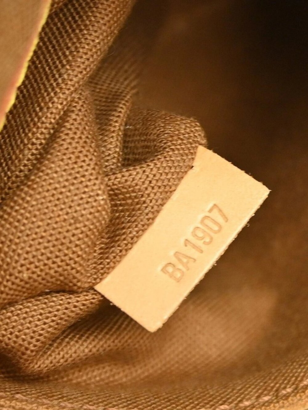 LOUIS VUITTON ALMA HANDBAG MONOGRAM - Picture 13 of 14
